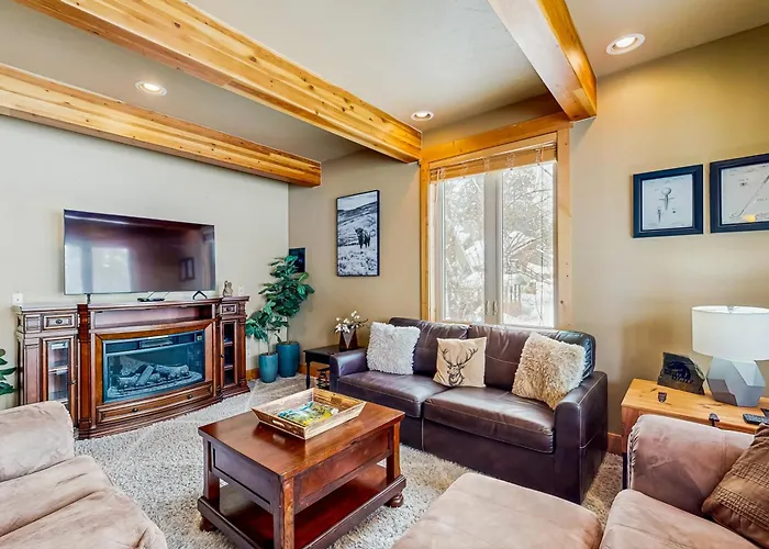 Shiner Creek Retreat