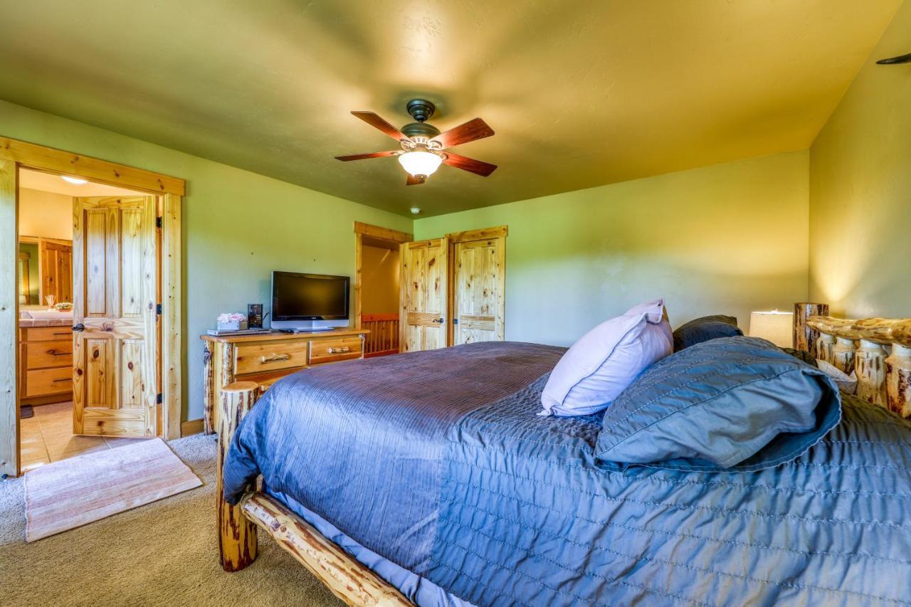 Holiday home Shiner Creek Retreat *